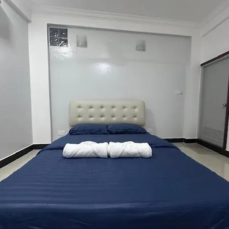 Riviera Cove - 1 Bedroom Apartment With Living Room & Kitchen Male Exterior photo