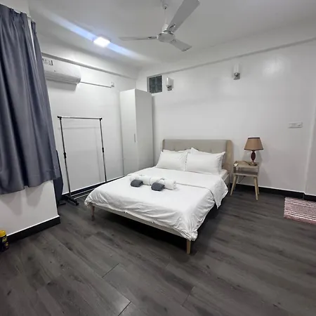 Riviera Cove - 1 Bedroom Apartment With Living Room & Kitchen Male Exterior photo