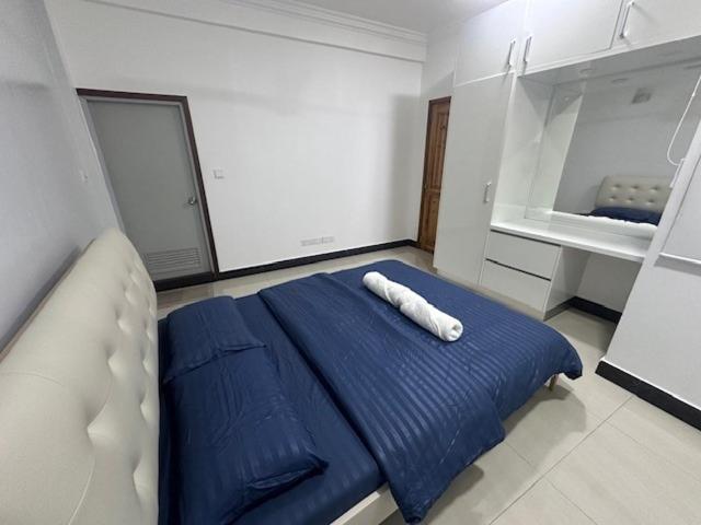 Riviera Cove - 1 Bedroom With Living & Kitchen Apartmán