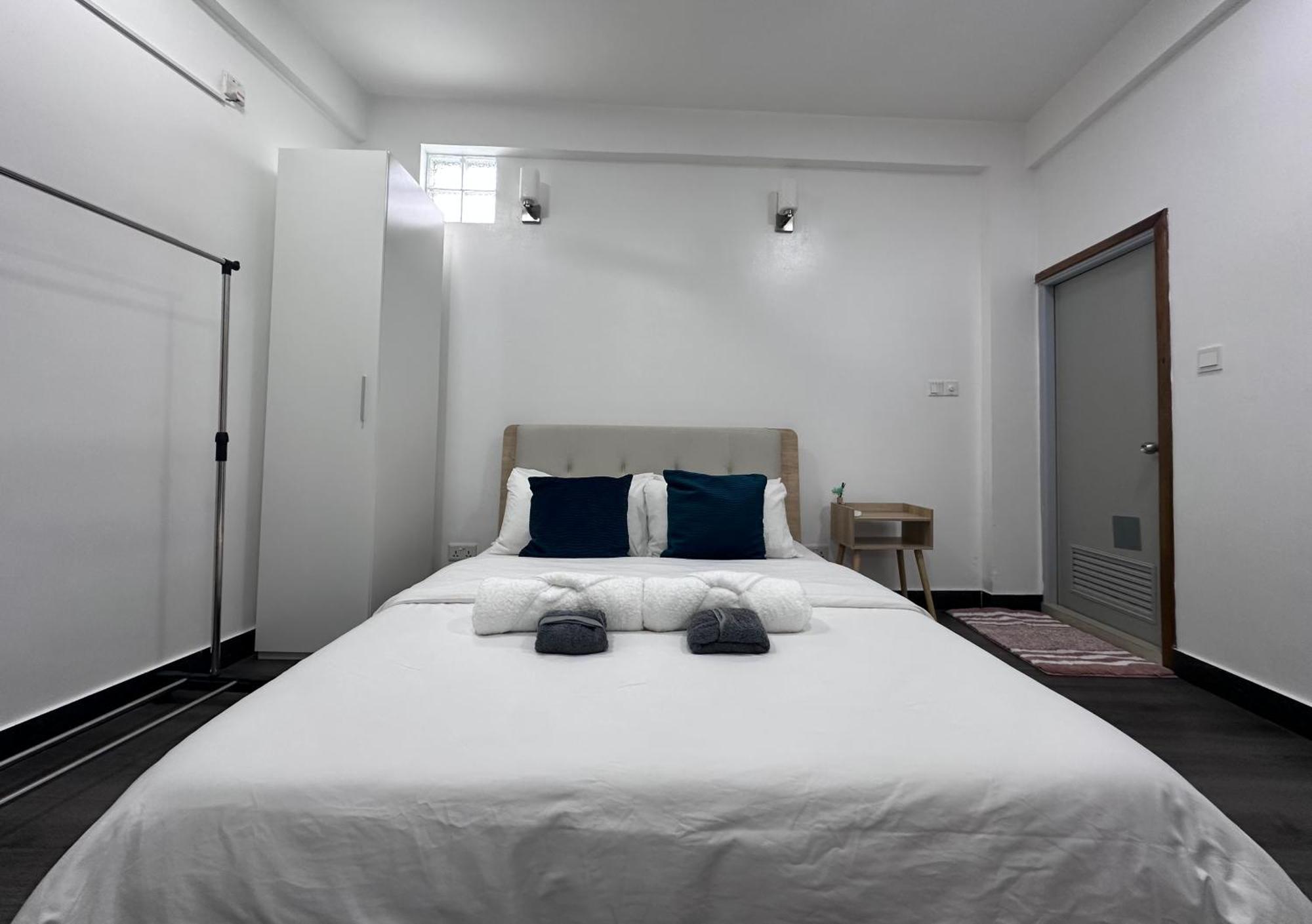 Apartment Riviera Cove - 1 Bedroom With Living & Kitchen