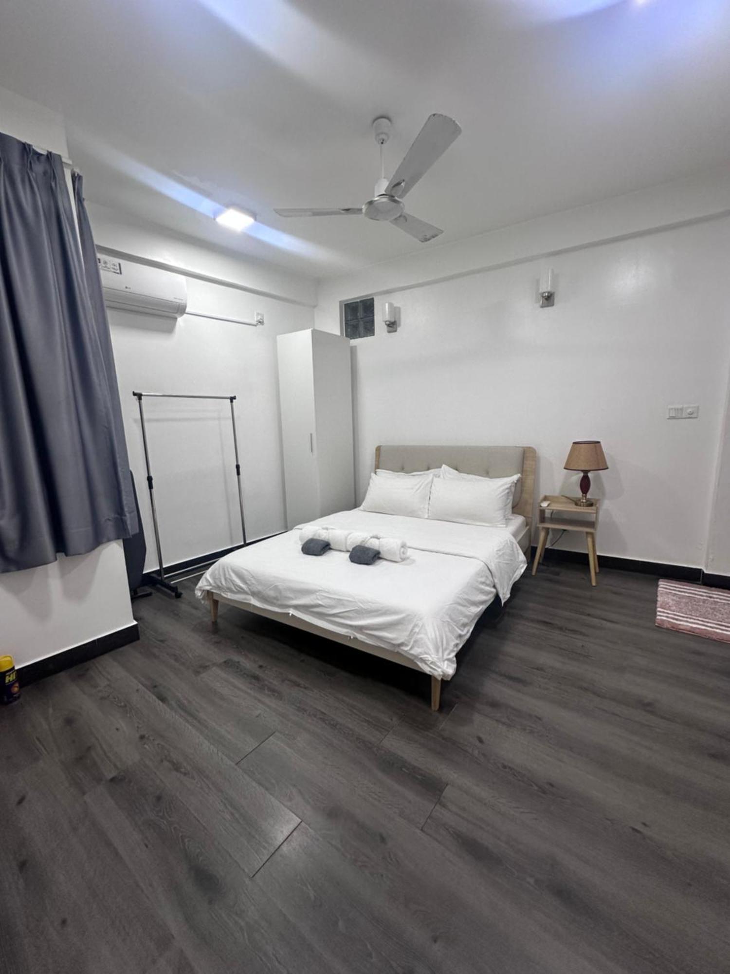 Apartment Riviera Cove - 1 Bedroom With Living & Kitchen